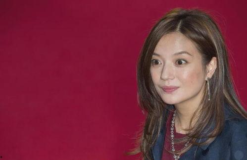 娛樂吃瓜女藝人背景,吃瓜女藝人背后的故事與真相