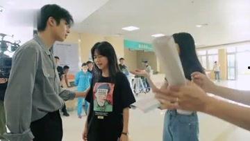 吃瓜小八娛樂,揭秘娛樂圈幕后故事，帶你領略明星真實生活