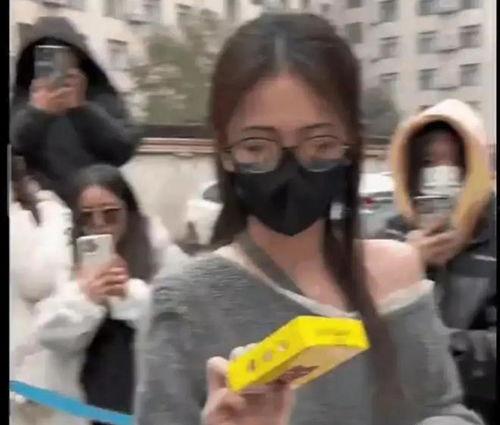 韓國(guó)娛樂(lè)八卦吃瓜視頻,明星幕后故事，吃瓜視頻帶你探秘娛樂(lè)圈