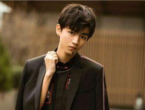 愛豆吃瓜娛樂醬王俊凱,從偶像到瓜界新貴，揭秘愛豆吃瓜娛樂醬的養(yǎng)成之路