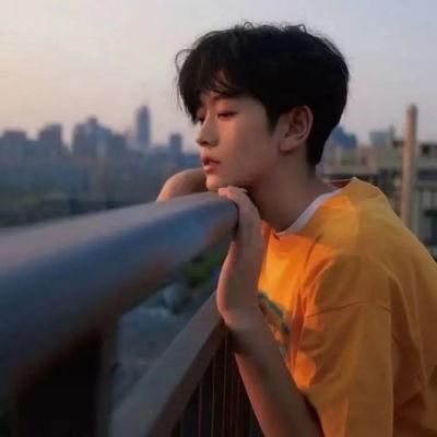 娛樂吃瓜頭像男真人圖片,從吃瓜頭像到真人風采的華麗轉身